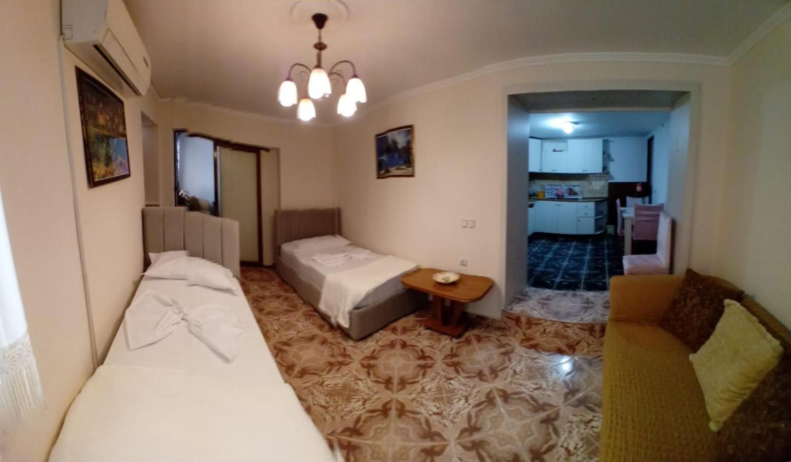 Gogo'S Sea Side Apartment ساراندا المظهر الخارجي الصورة