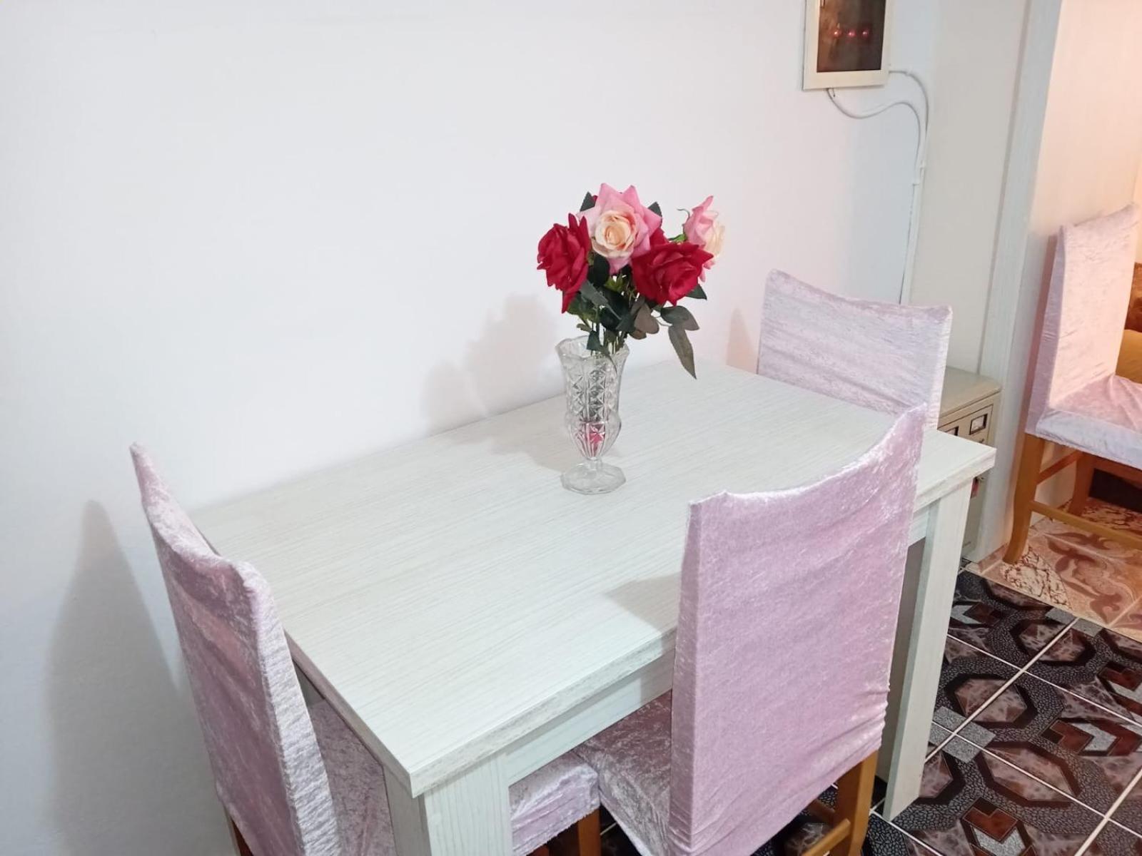 Gogo'S Sea Side Apartment ساراندا المظهر الخارجي الصورة