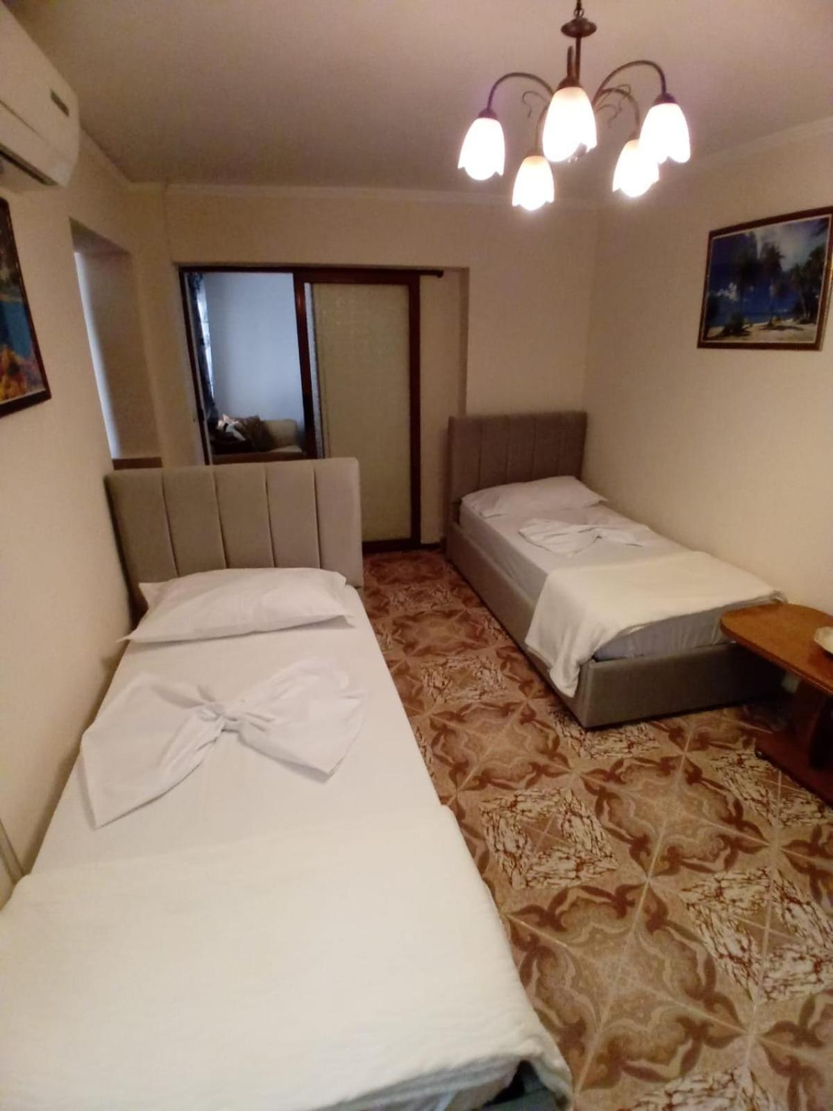 Gogo'S Sea Side Apartment ساراندا المظهر الخارجي الصورة