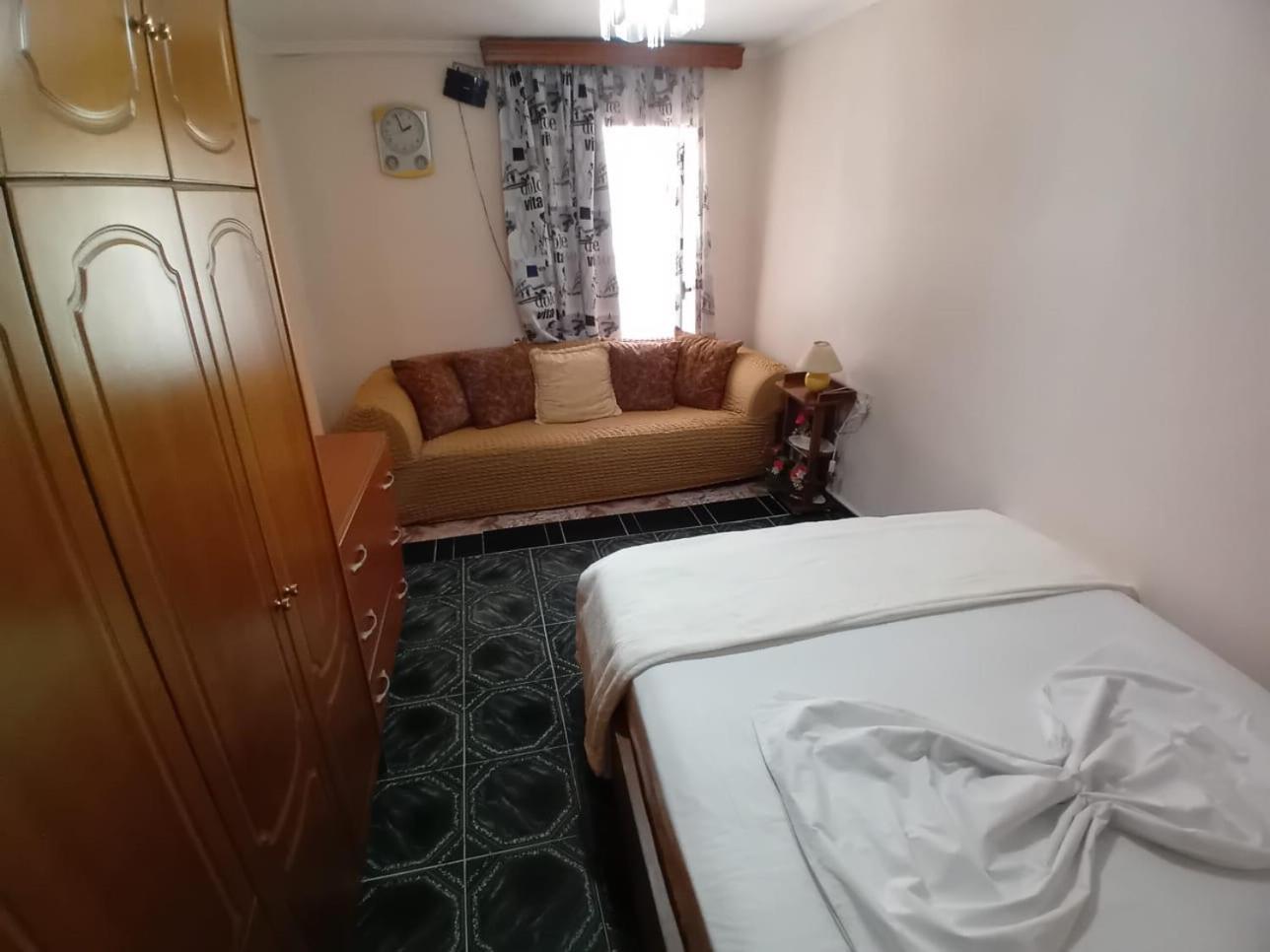 Gogo'S Sea Side Apartment ساراندا المظهر الخارجي الصورة